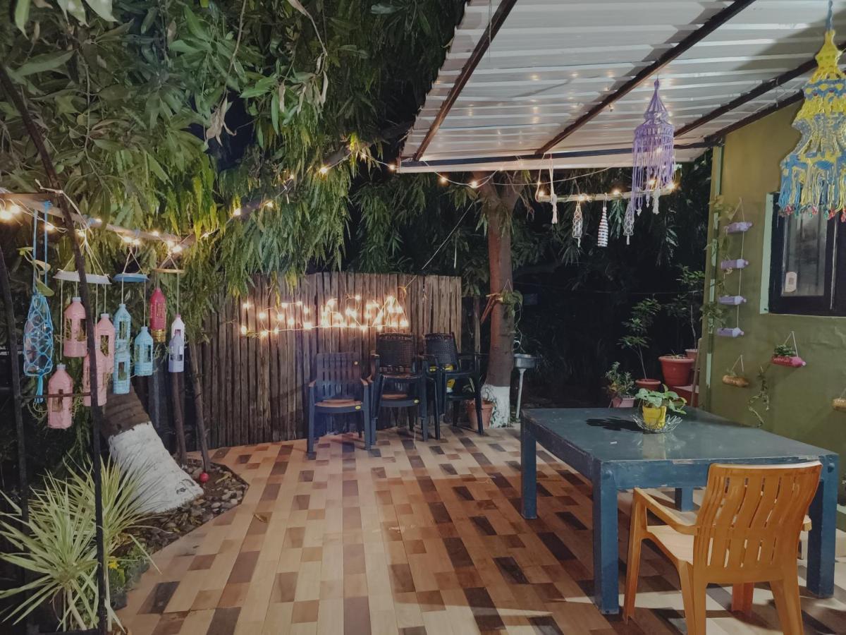 Lotus Riya Home Stay ฮัมปี ภายนอก รูปภาพ